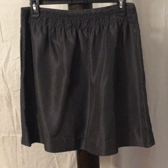 Garnet Hill 100% Silk mini skirt size 8 - Picture 2 of 5